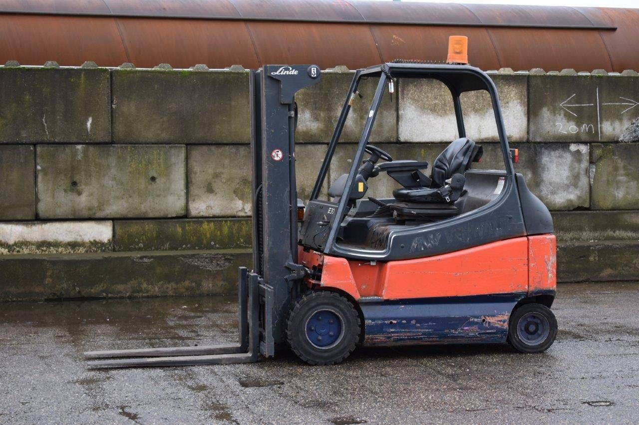 Gabelstapler Linde E30/600-02 Elektro 3000kg