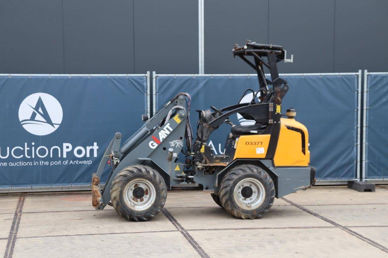 Articulated loader Giant D337T Diesel 33hp 2012