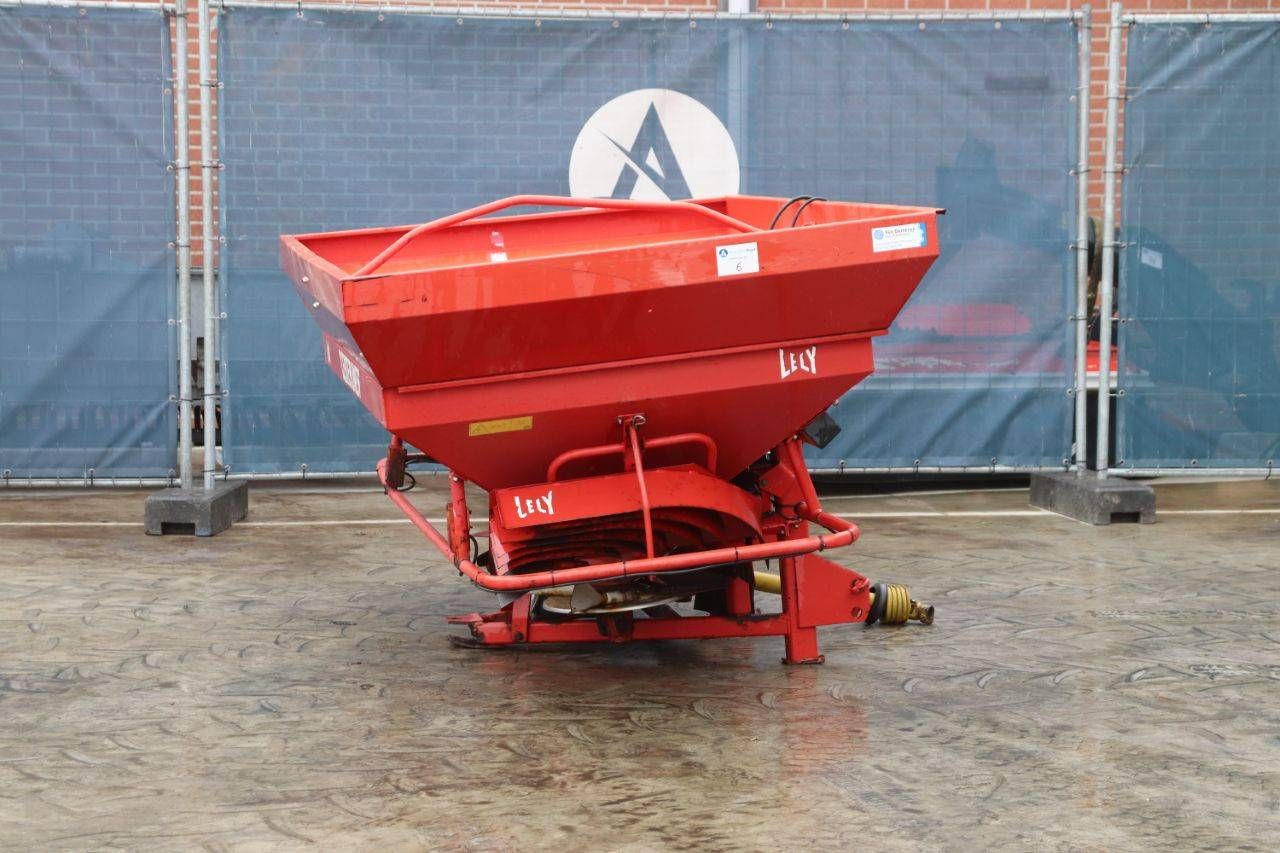 Lely Centerliner fertilizer spreader 