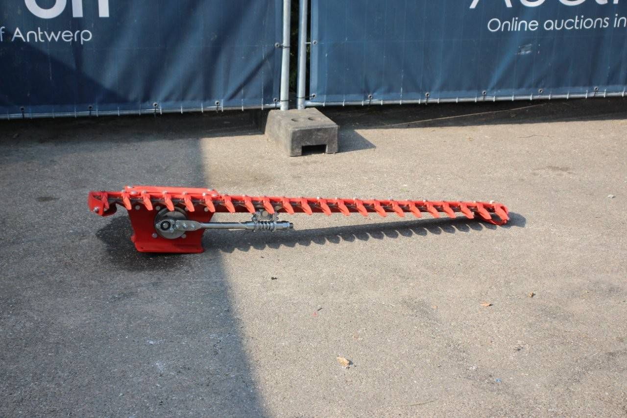Hedge Trimmer Blade Attachment
