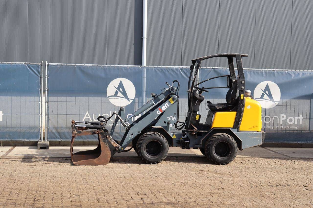 Articulated loader Giant D263SW Diesel 2011
