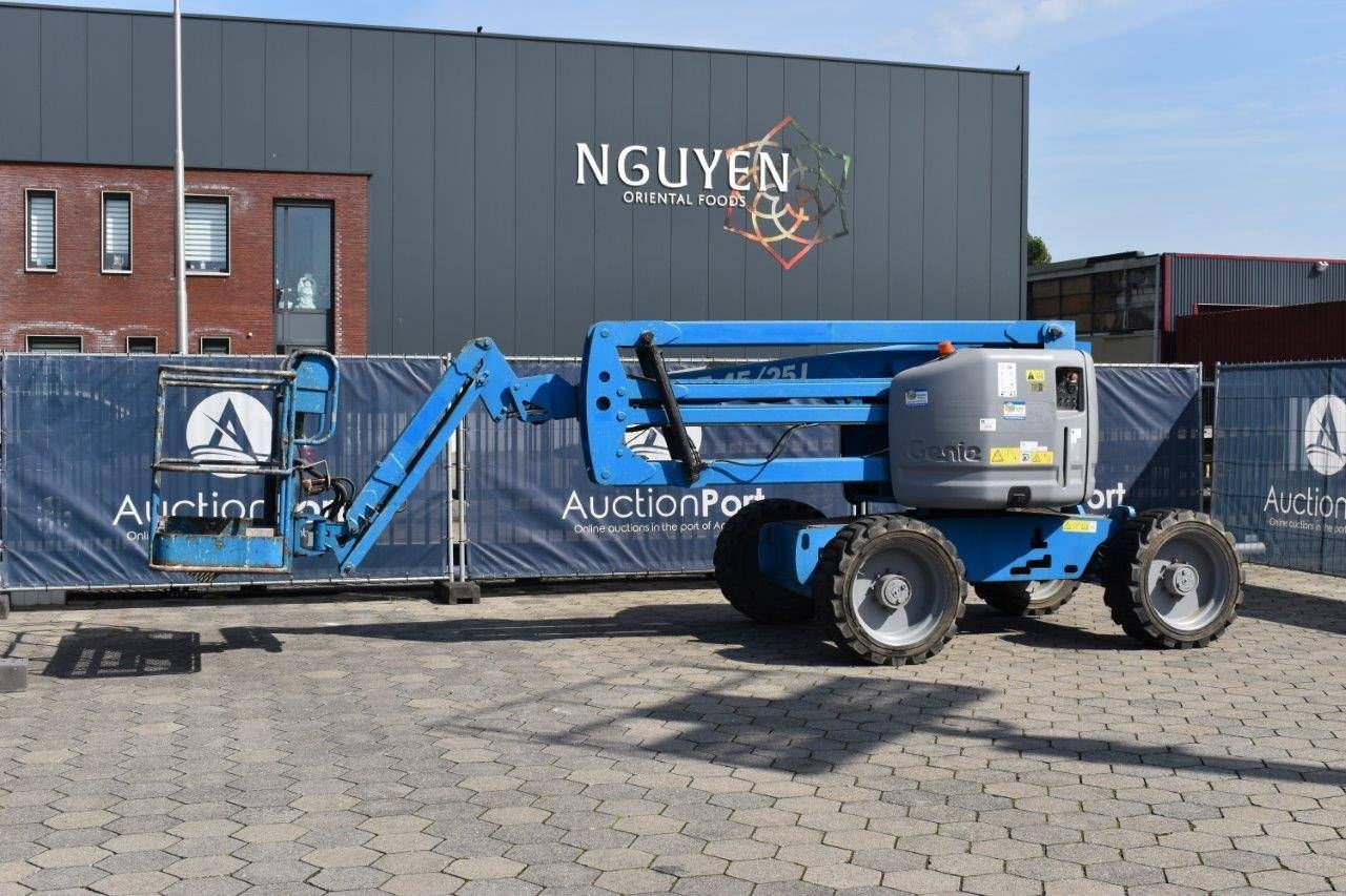 Plataforma telescópica articulada Genie Z-45/25J Eléctrica 16m