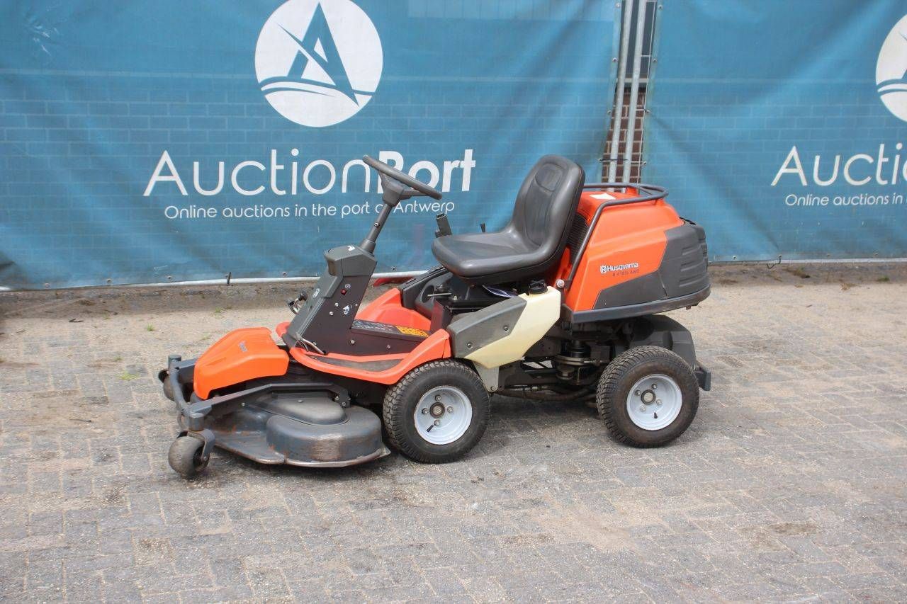Husqvarna R 418Ts AWD Petrol Ride-on Mower (Margin)