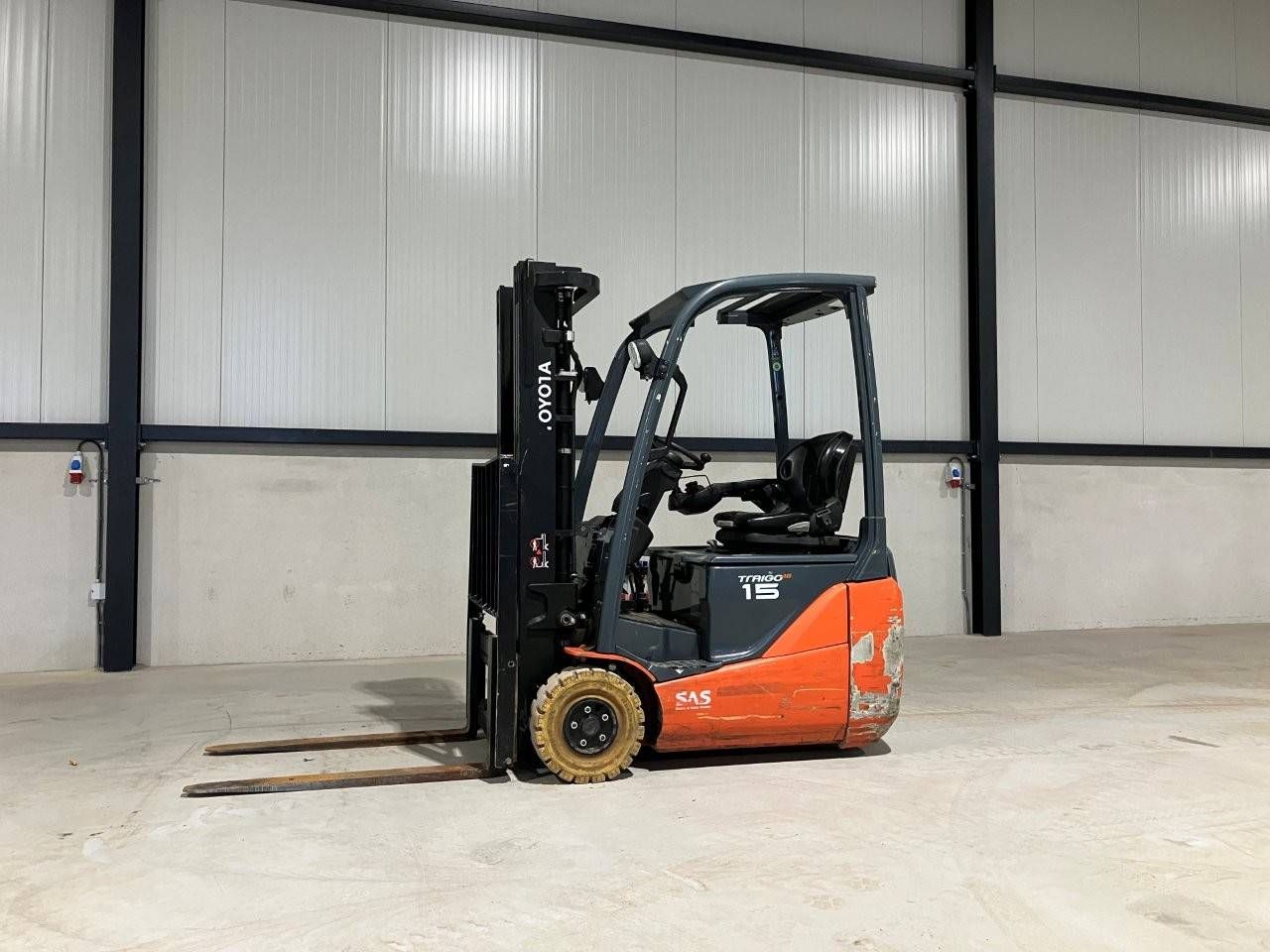 Toyota 8FBE15T Electric Forklift 1500kg 4.5m 2020