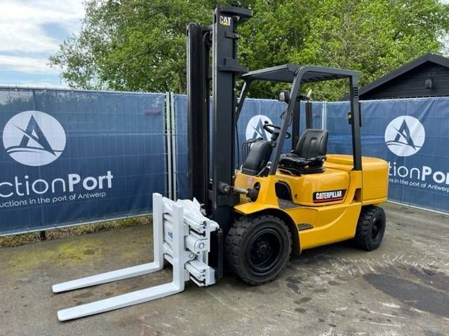 Gabelstapler Caterpillar DP30-K Diesel 3000kg