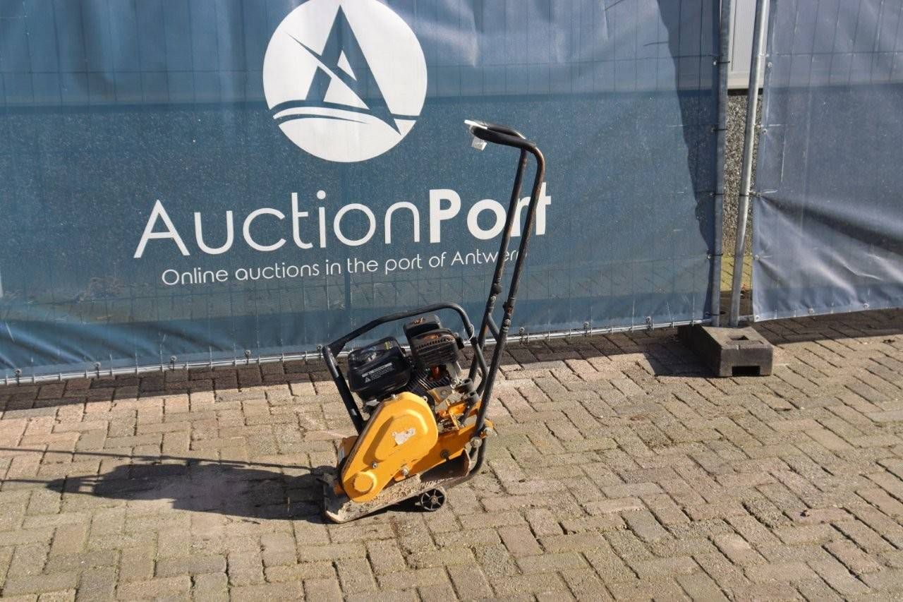 Vibrating plate Lumag RP-700PRO Petrol