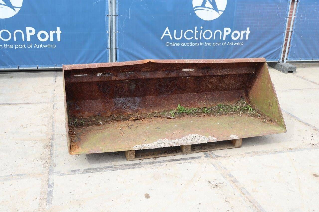Excavator bucket