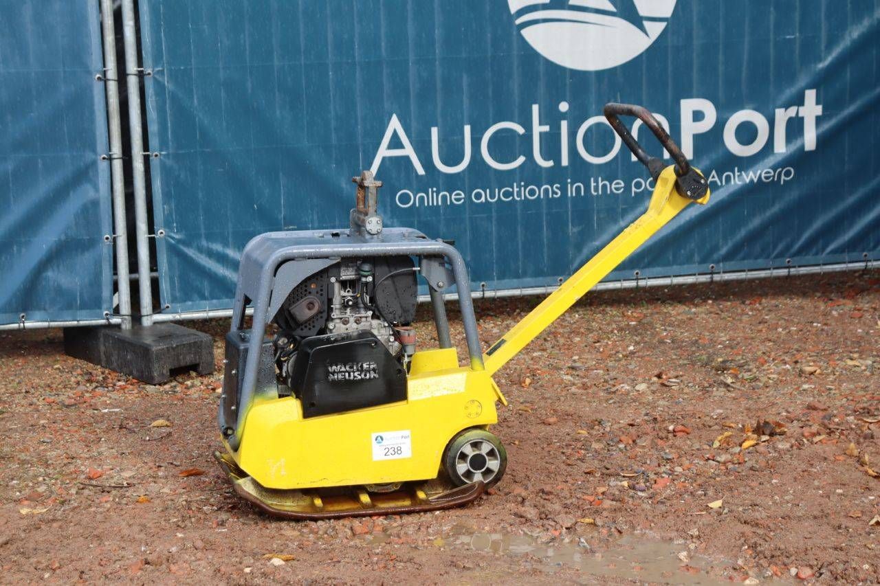 Vibrating plate Wacker Neuson DPU3760 Diesel 4.2kW 2017