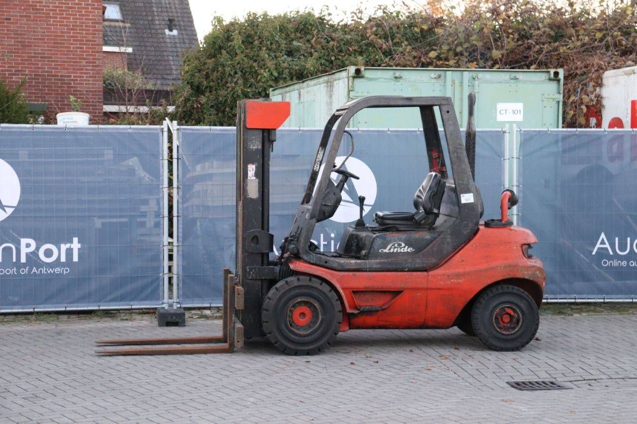 Forklift Linde H30D-03 Diesel 2562kg 4.64m