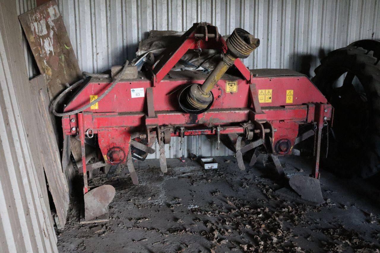 Motoculteur, fraise rotative ou charrue