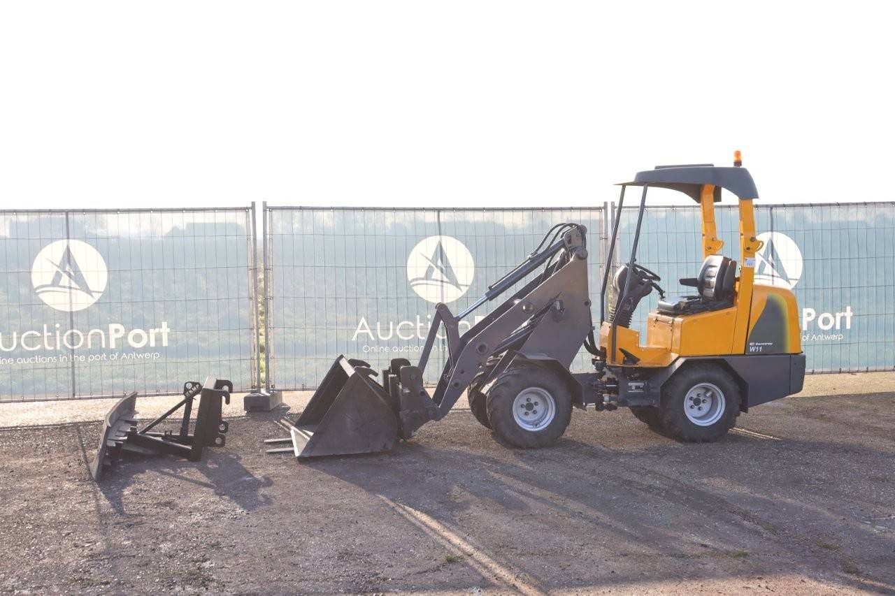 Wheel loader Eurotrac W10 Diesel 2011