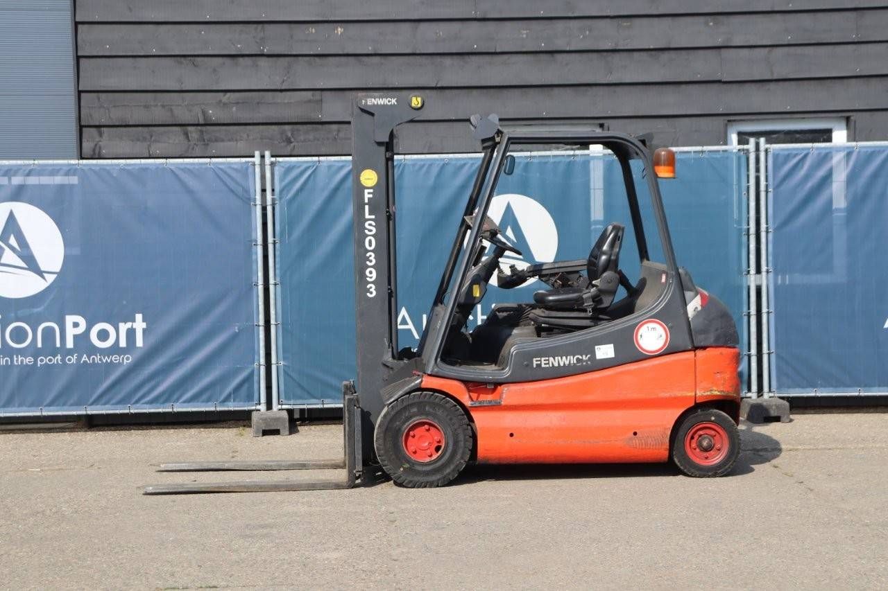Forklift Fenwick-Linde E25/02 Electric 2500kg 5.2m 2005