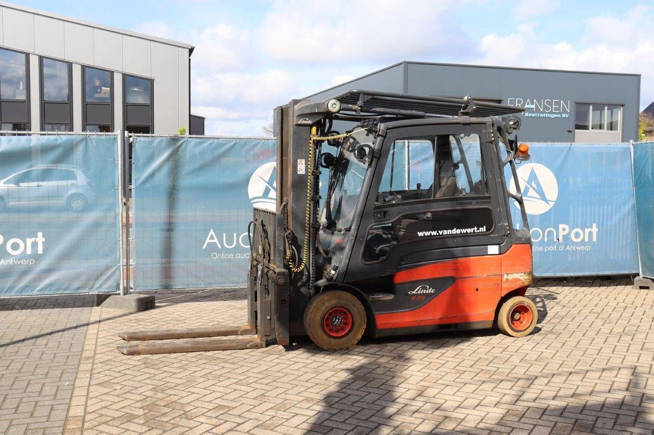 Forklift Linde E25L-01 Electric 2500kg 4.78m 2016