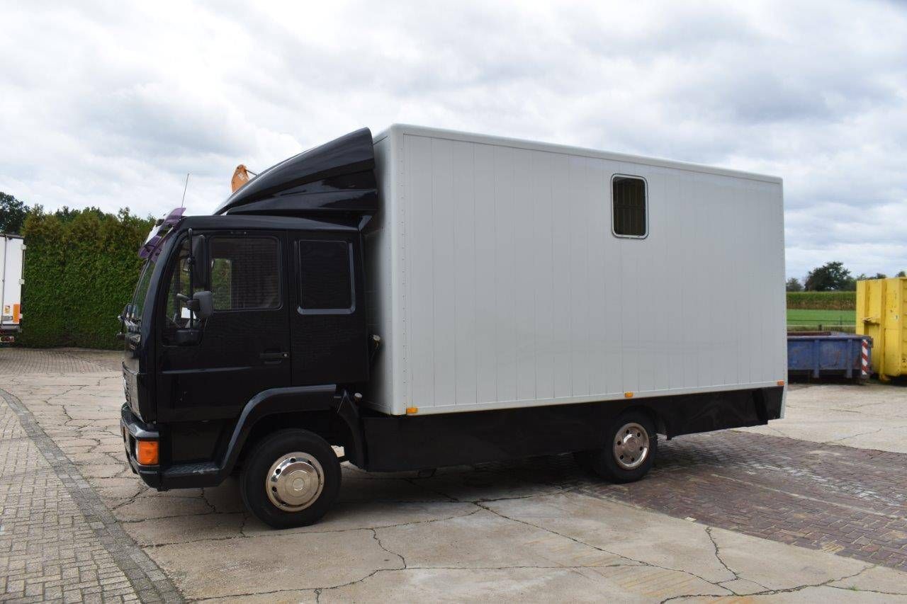 Horse trailer MAN Anemone Construction Diesel