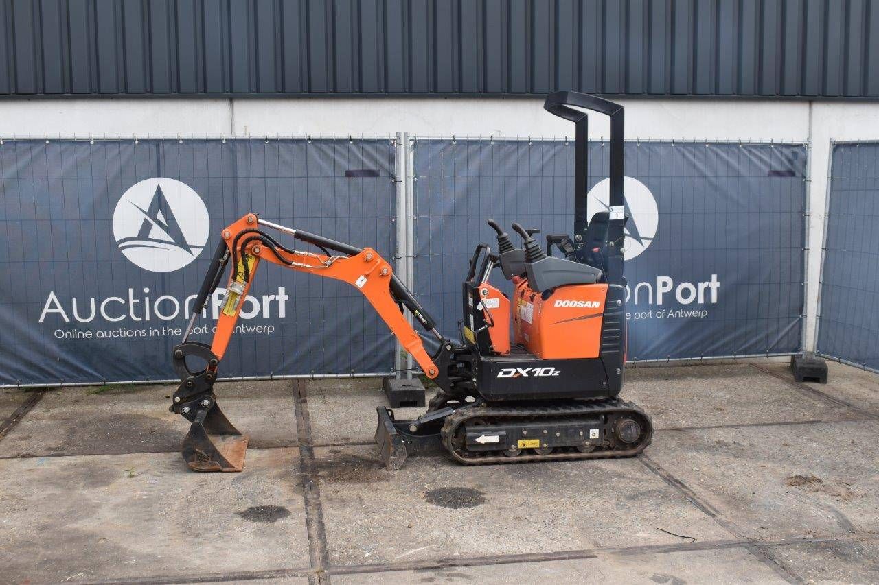 Mini excavator Doosan DX10z Diesel