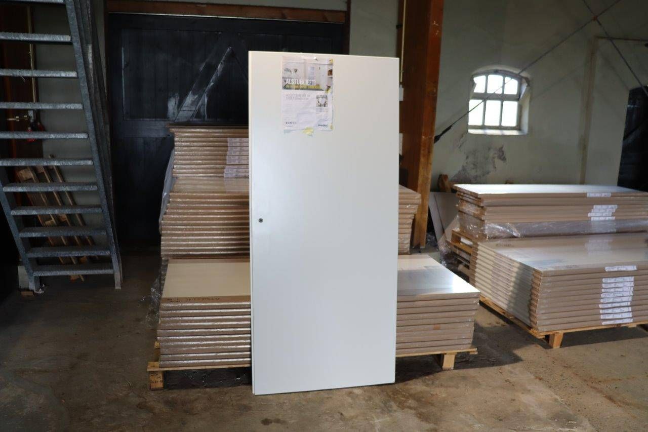 Doors Left 10 pieces New (Margin)