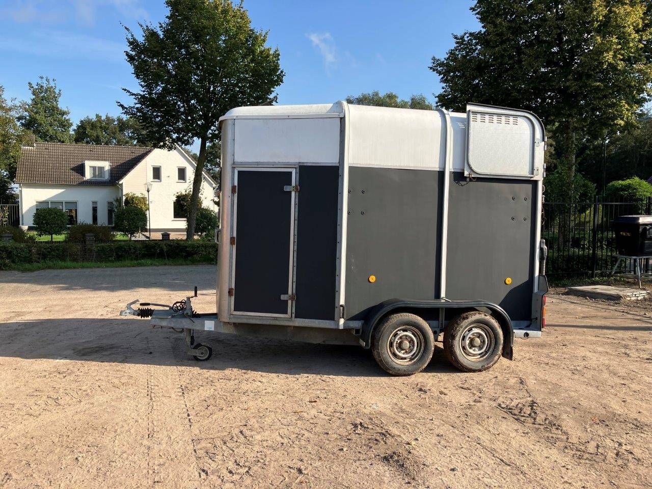 Horse trailer Ifor Williams HB505R1 2460kg 2001 