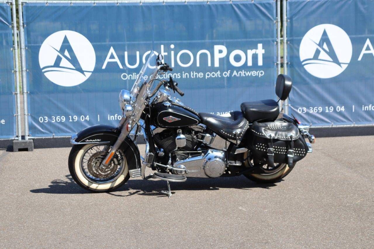 Motorcycle Harley Davidson Heritage Softail Classic Petrol 2014