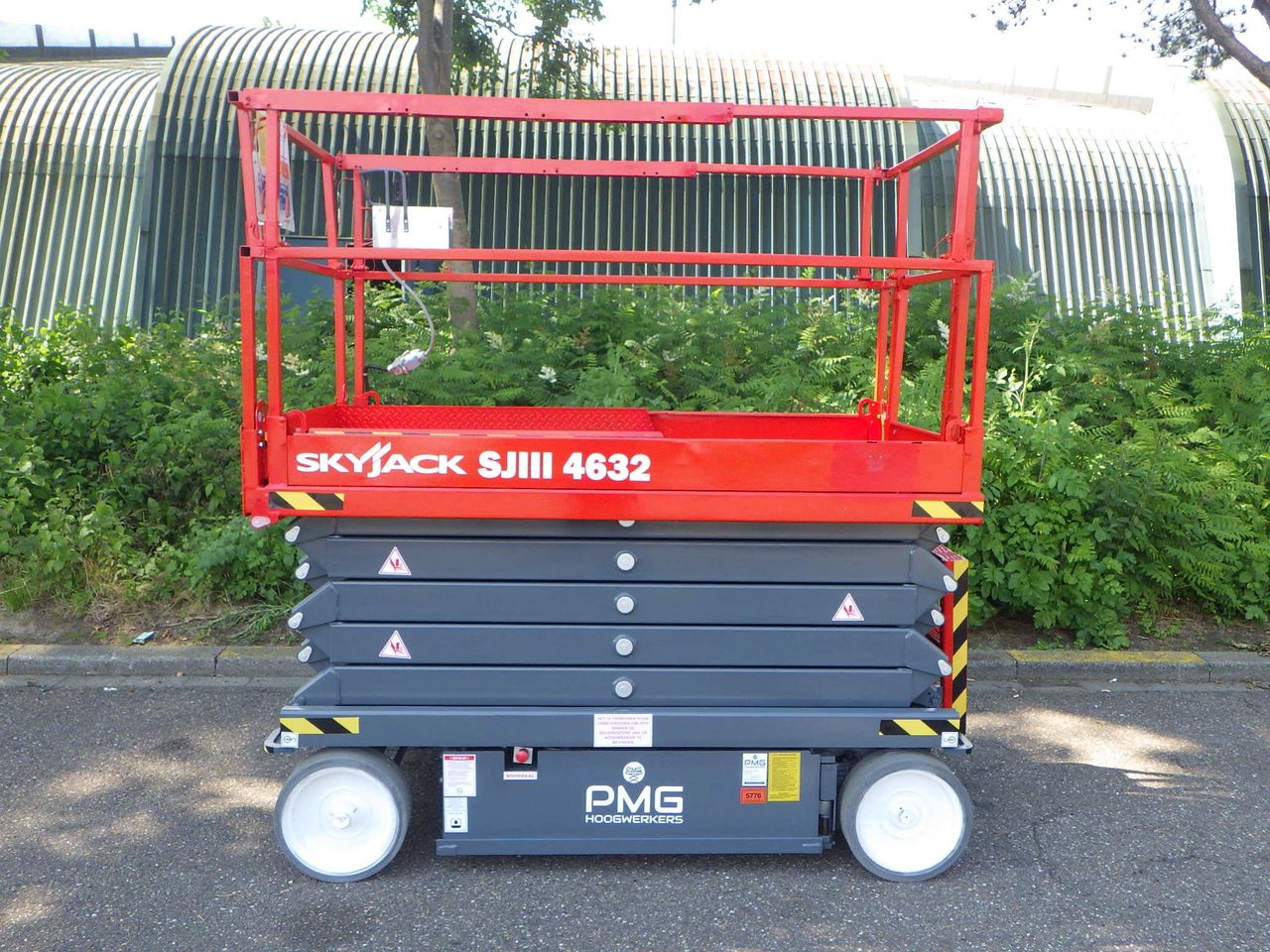 Scissor lift Skyjack SJ4632 Electric 11.75m 2014