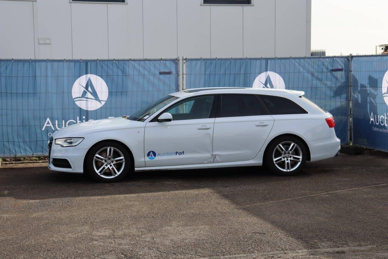 Audi A6 Avant 2.0D S-Line 2013 (Margin)