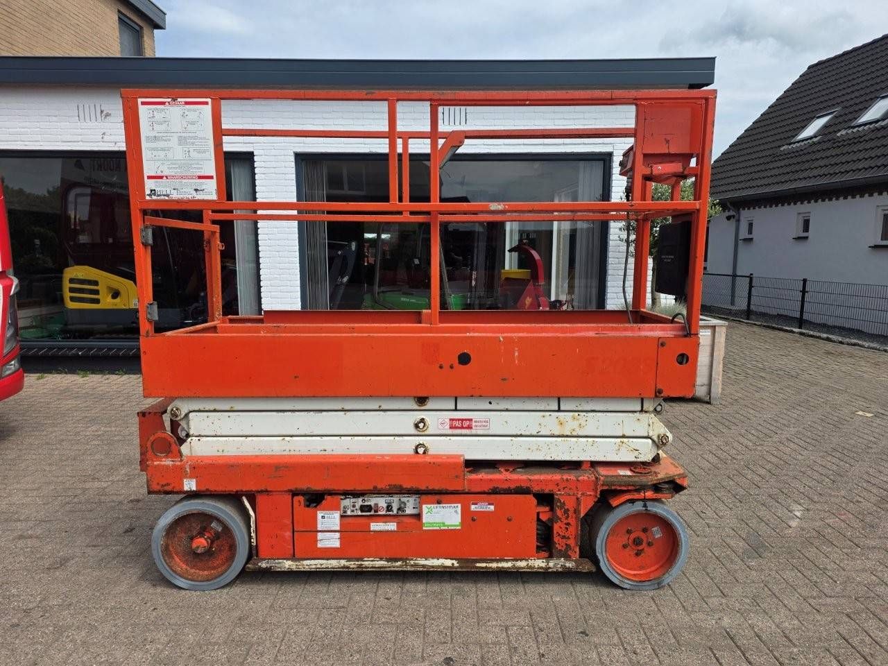 Scissor Lift Snorkel S2033 Electric 8.0m 2007