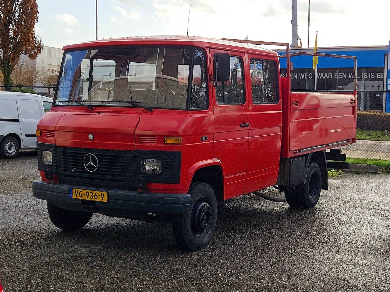 Mercedes L410 'fire-truck' 2.3 (only 48,000 km) Petrol 1984 (Margin)
