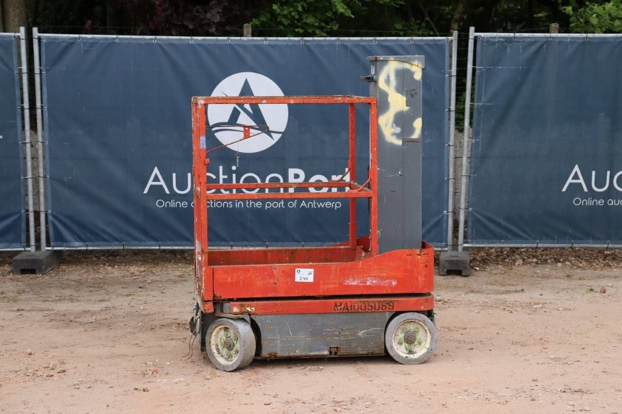 Skyjack Electric Mast Lift