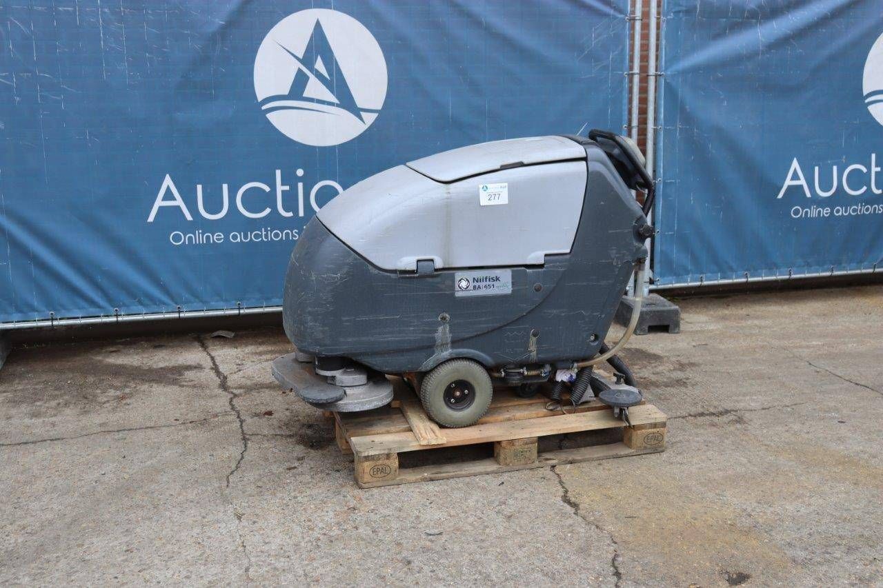 Scrubbing machine Nilfisk BA651car Electric 1.9hp 