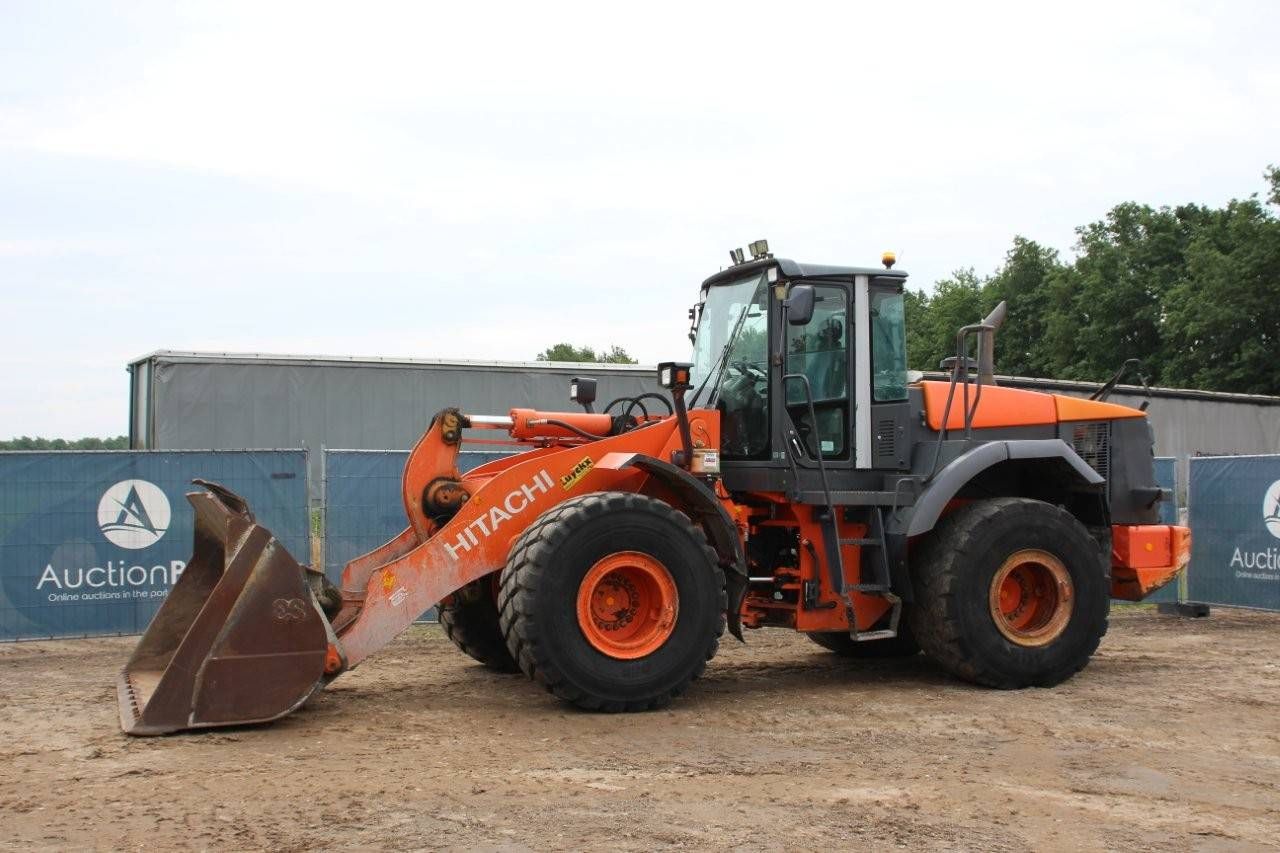 Wheel loader Hitachi ZW250 Diesel 2011