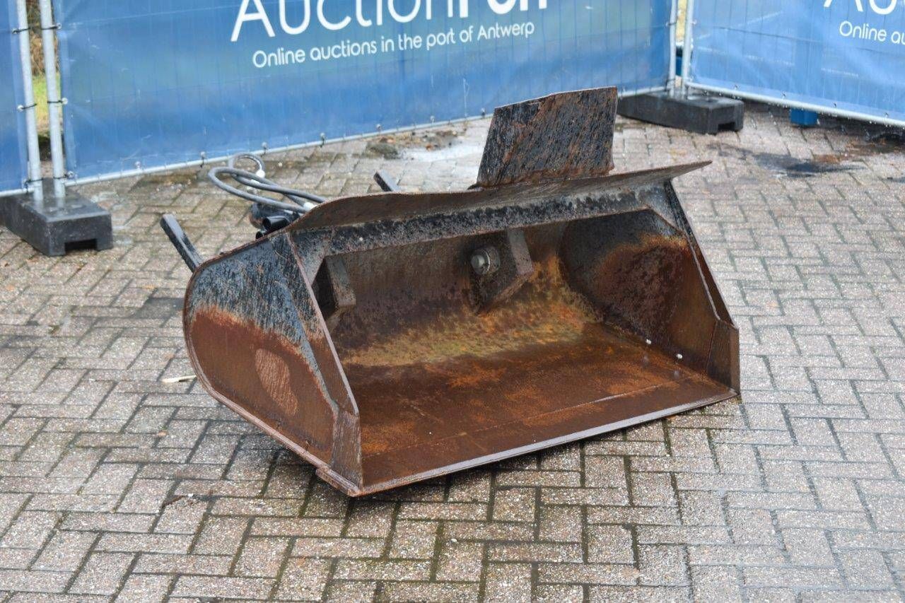 Excavator bucket Manitou SP400