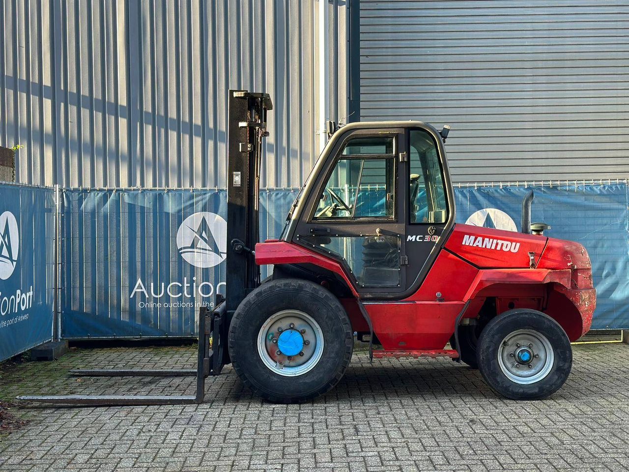 Rough terrain Forklift Manitou MC30 Diesel 3000kg
