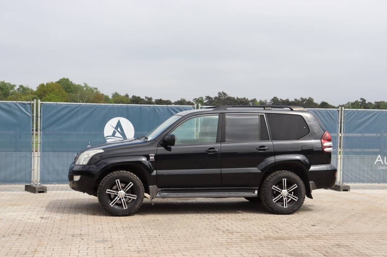 SUV Toyota TOYOTA LANDCRUISER (120 SERIES) Diesel 2008