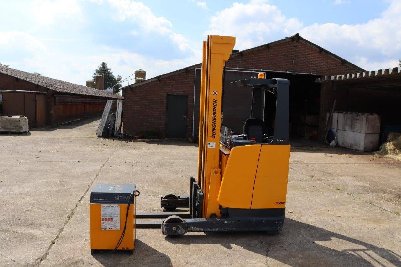 Reach truck Jungheinrich ETV214 Electric 1400kg 6.5m 2003
