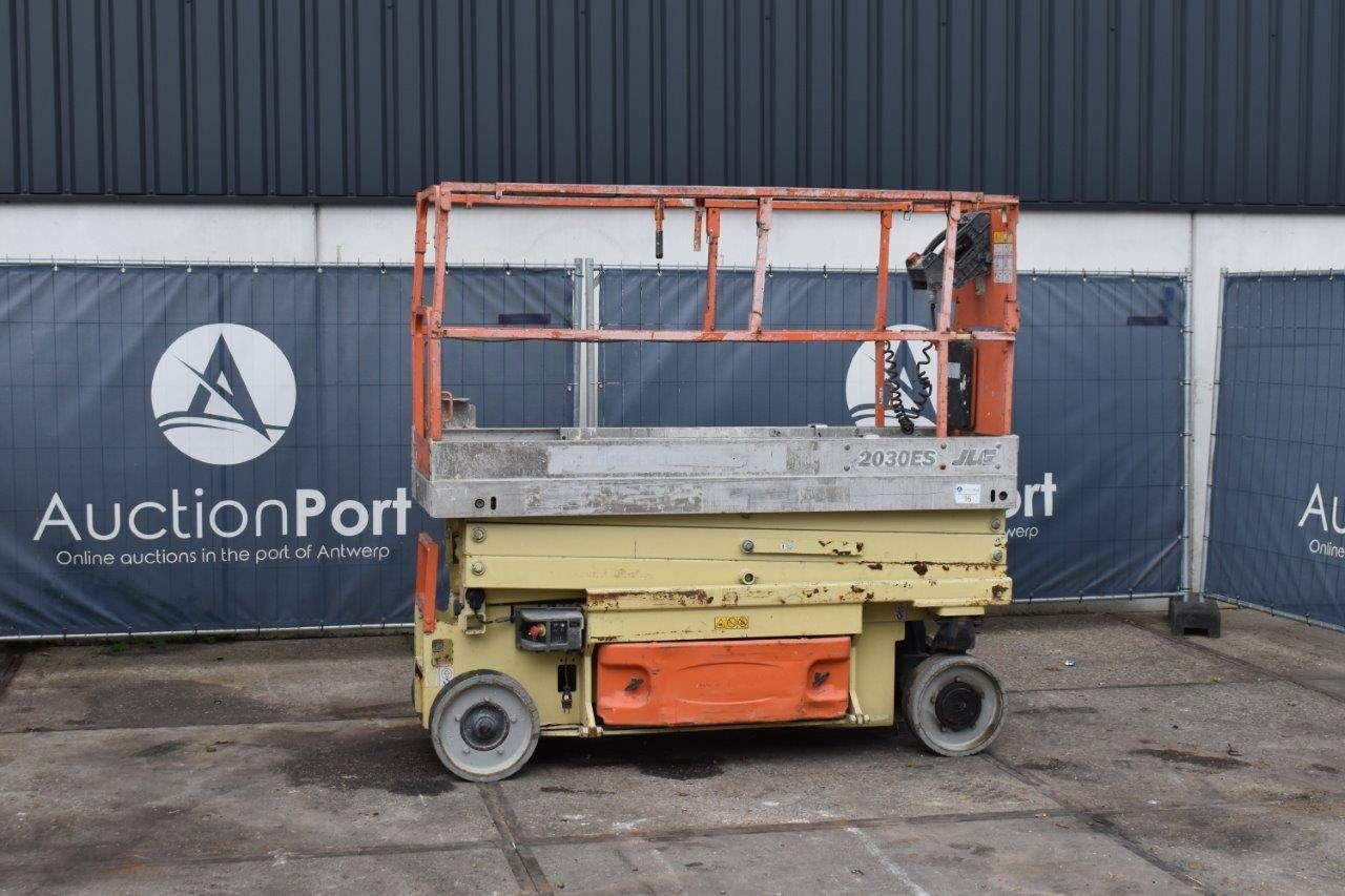 Scissor lift JLG 2030ES Electric 8.10m