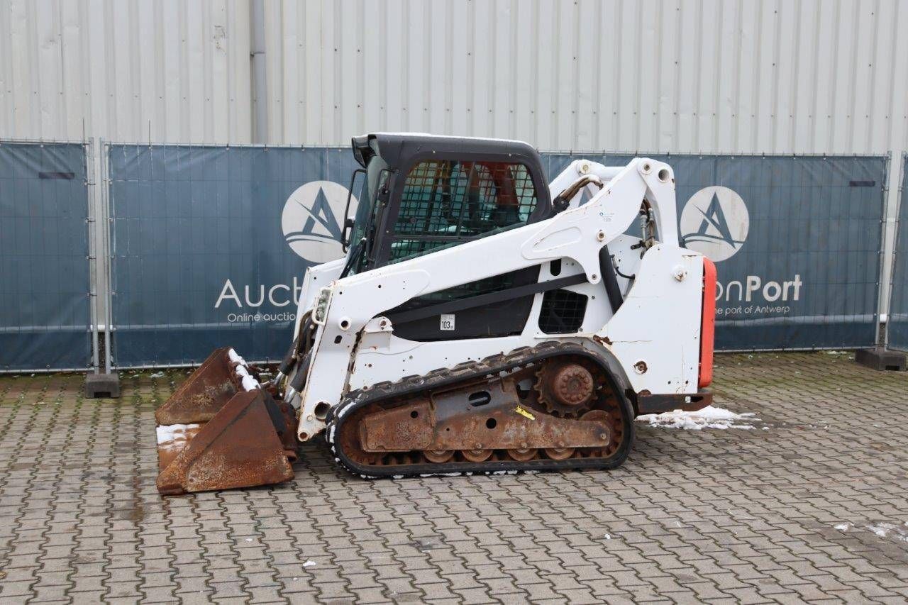 Skid steer loader Bobcat T590 Diesel