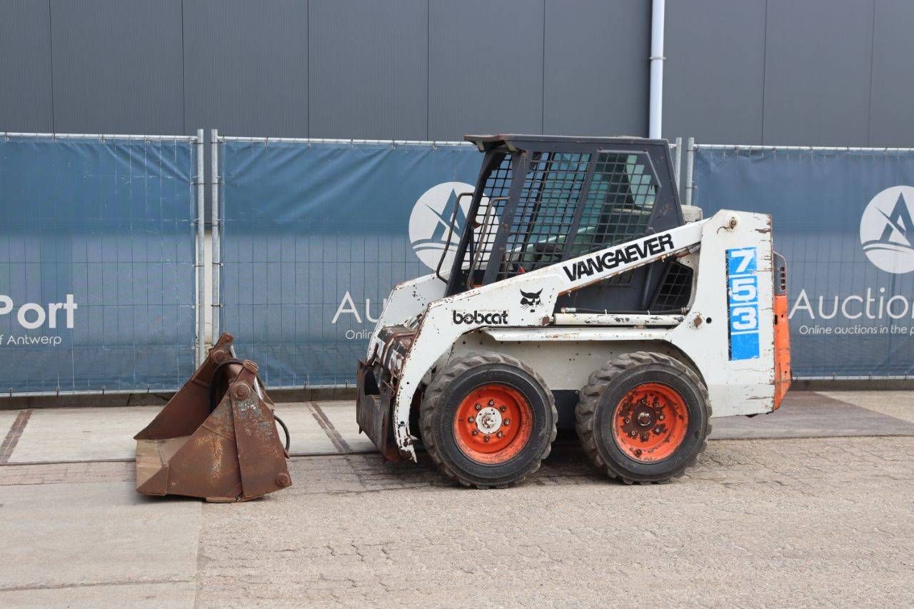 Skid steer loader Bobcat 753 Diesel