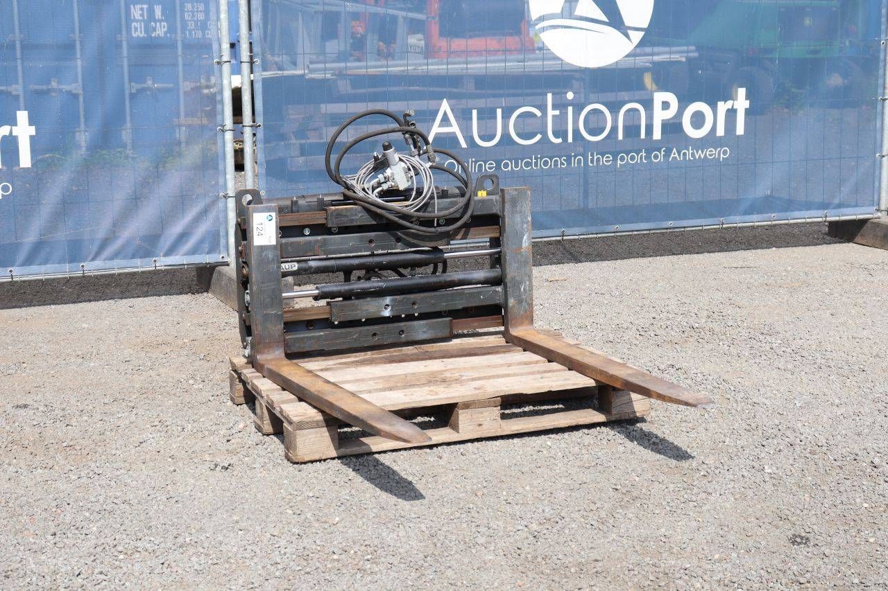 Kaup fork carriage with hydraulic sideshift
