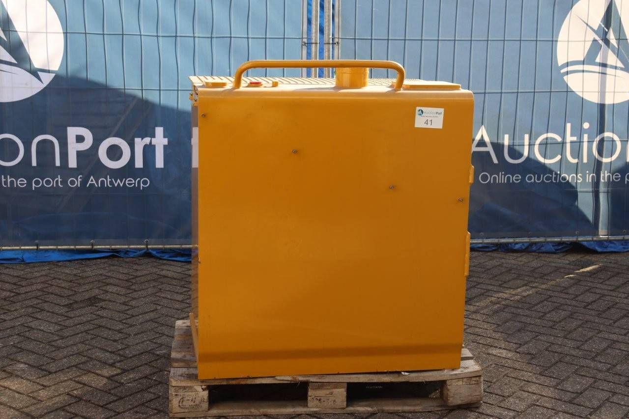 Caterpillar Diesel Tank