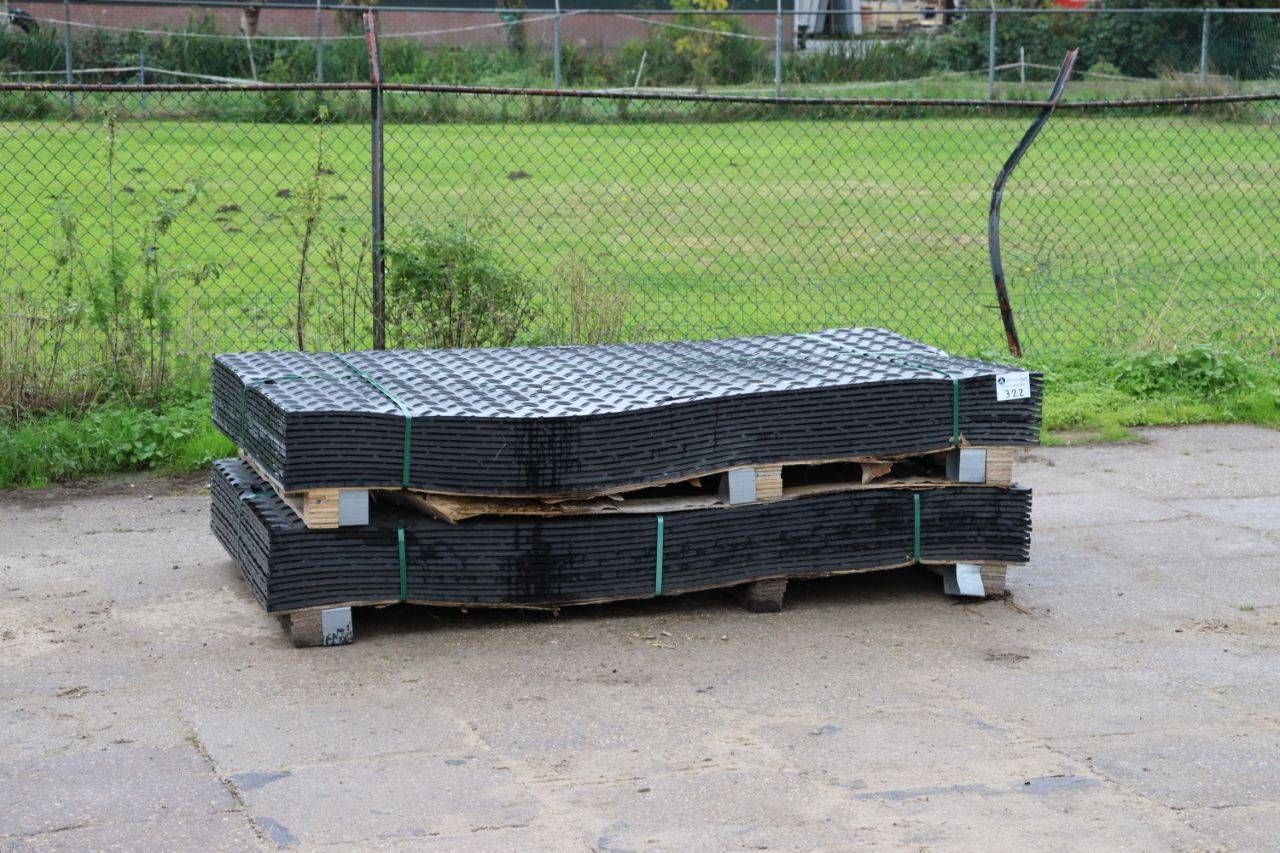 Kunststof Rijplaten 220x120cm 24 Stuks Nieuw