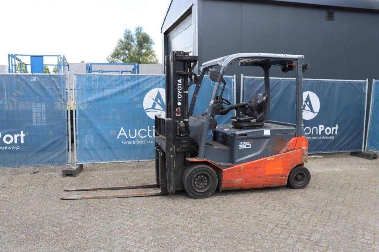 Forklift Toyota 8FBMT30 Electric 3000kg