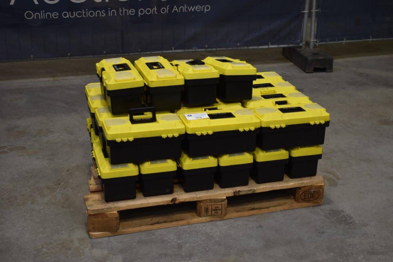 Party Tool Cases 28 Pieces New
