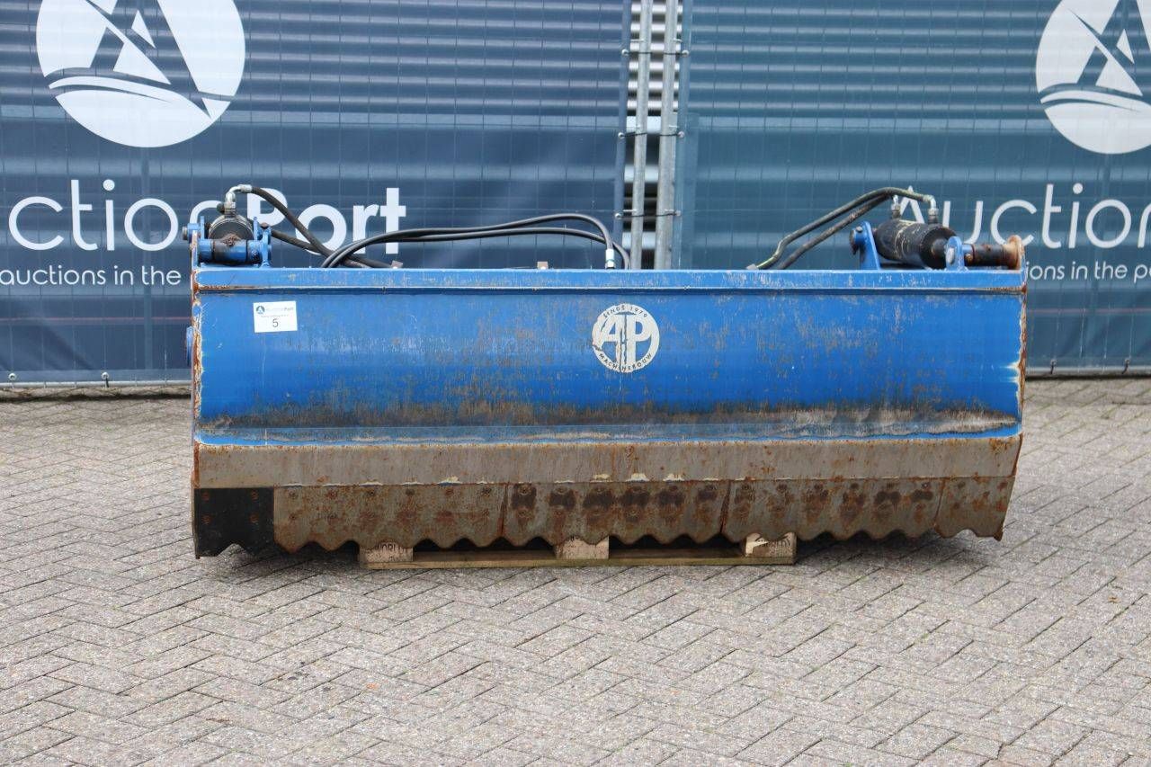 Silage cutting bucket AP FL2200DB 2015
