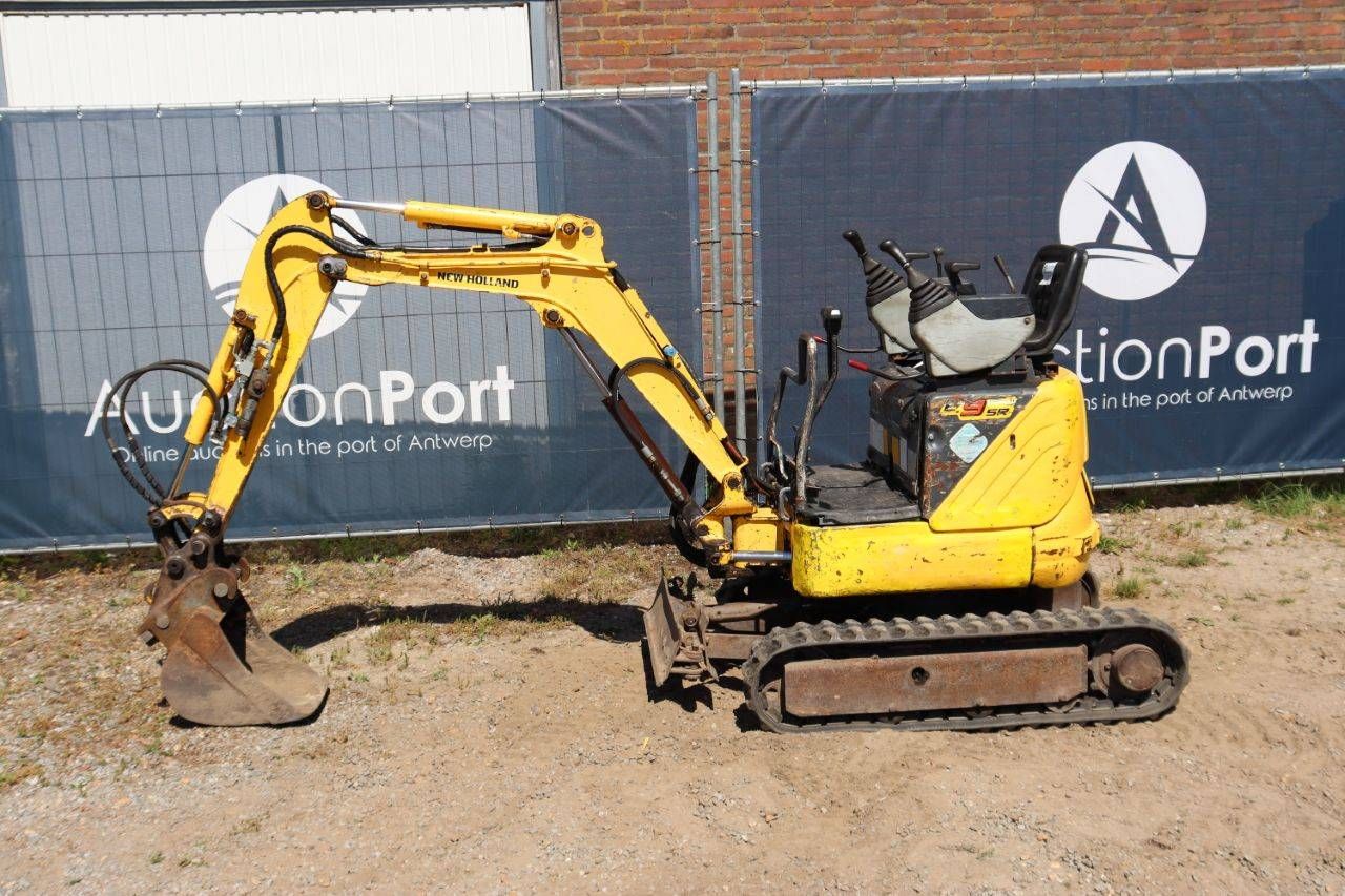 Mini excavator New Holland Kobelco E9SR Diesel 2008