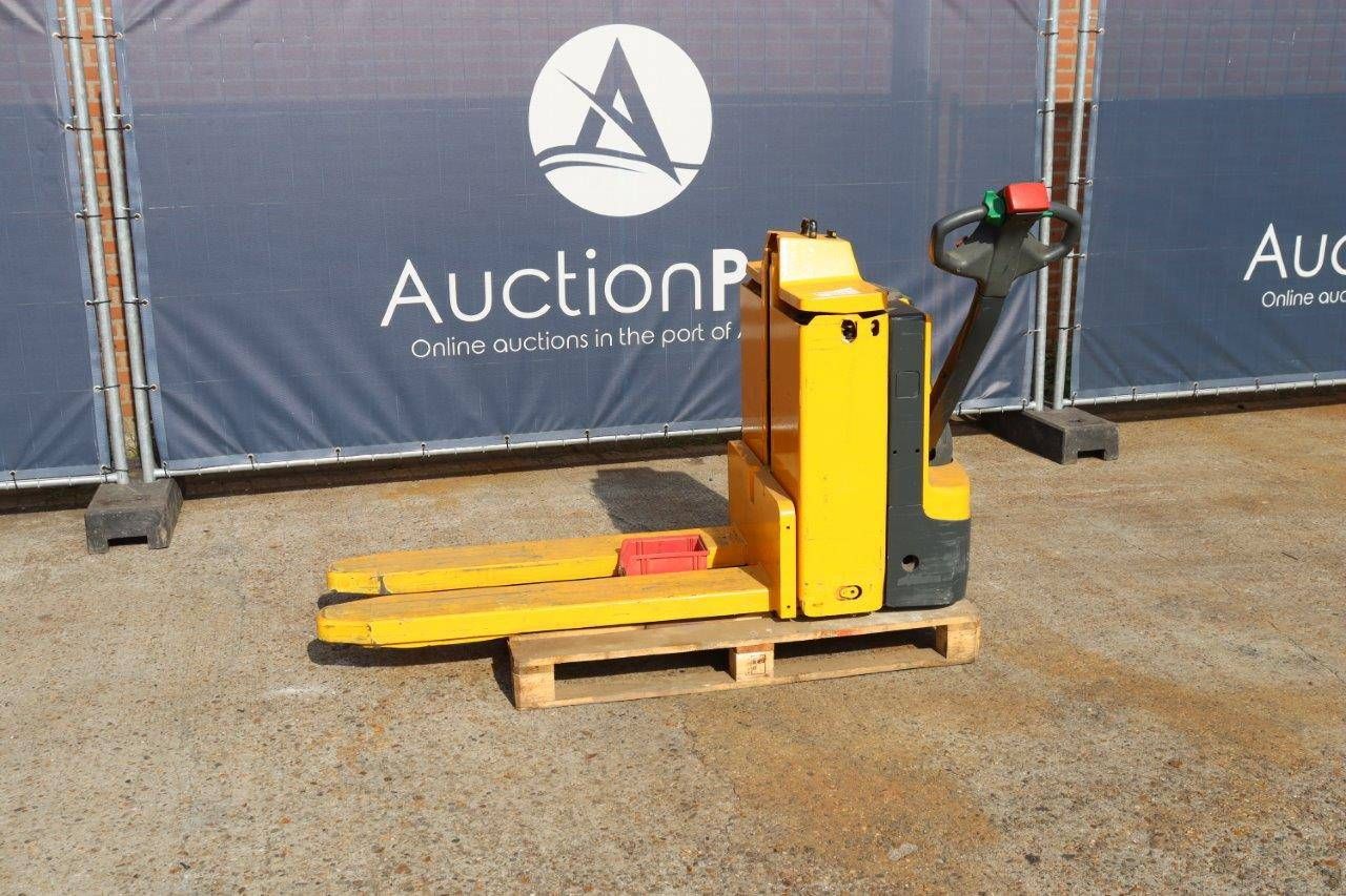 Pallet truck Jungheinrich EJE C20 Electric 2000kg