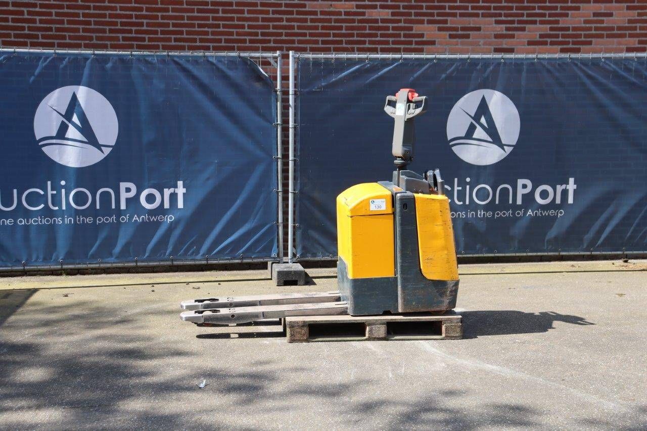 Pallet truck Jungheinrich ERE20 Electric 2000kg