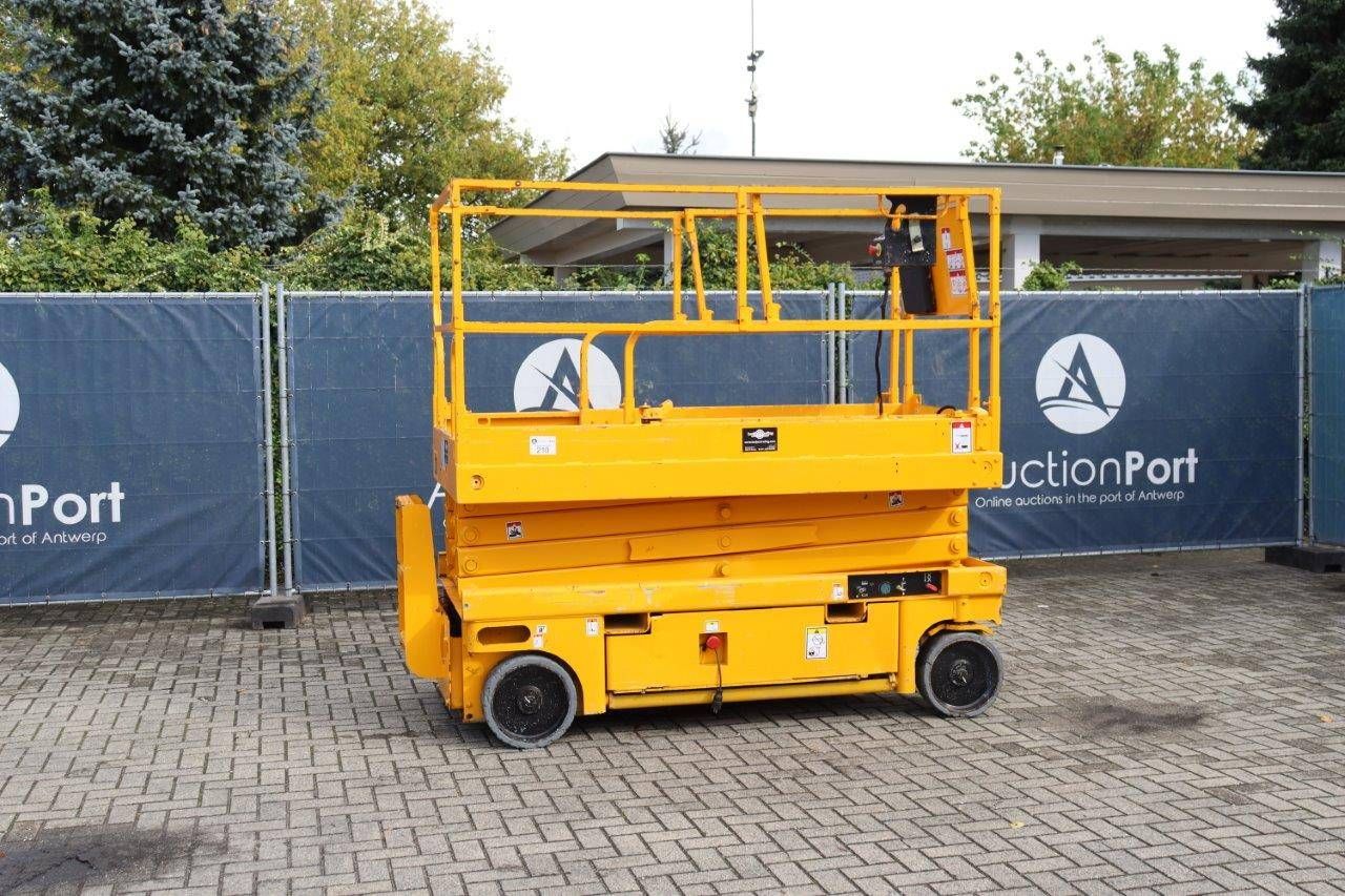 Scissor lift Haulotte Compact 10 Electric 10m 2007
