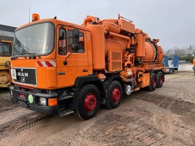 Suction Truck MAN 35.402 8x4 Diesel 1995