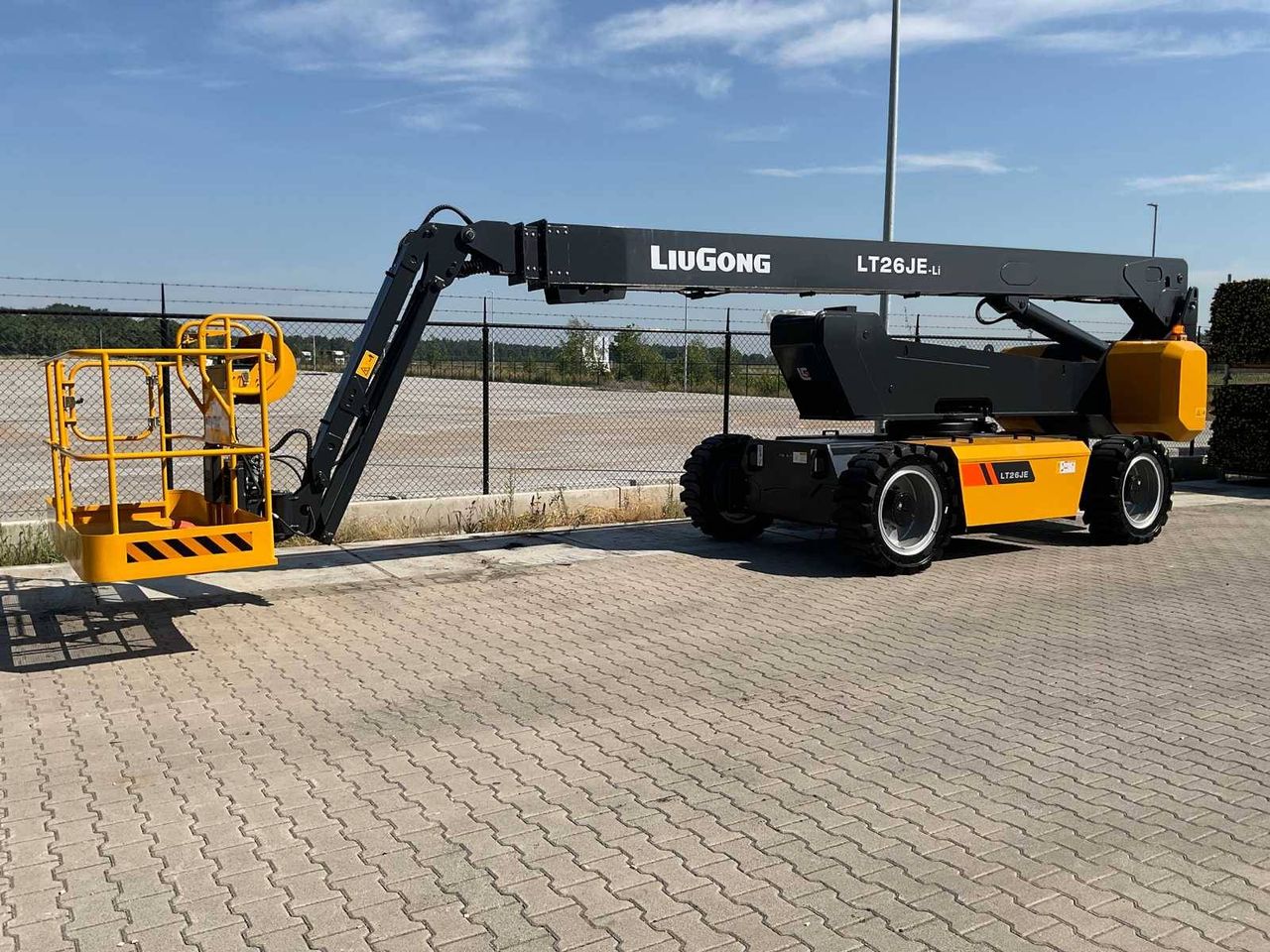 Telescopic boom lift LiuGong LT26JE-Li Electric 28.1m 454kg 2023 New
