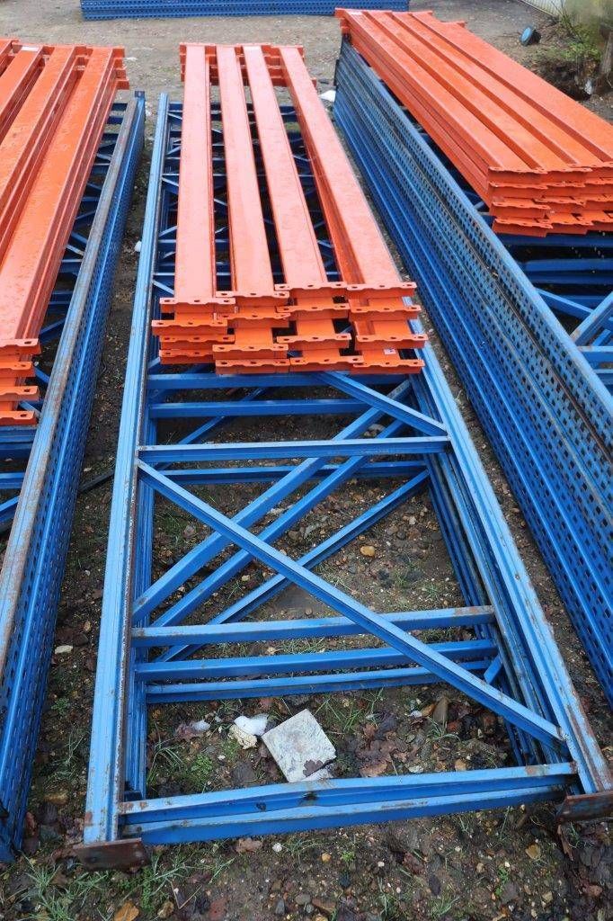 Pallet rack 4x16 with Pallet Holders 10 pieces (Margin)