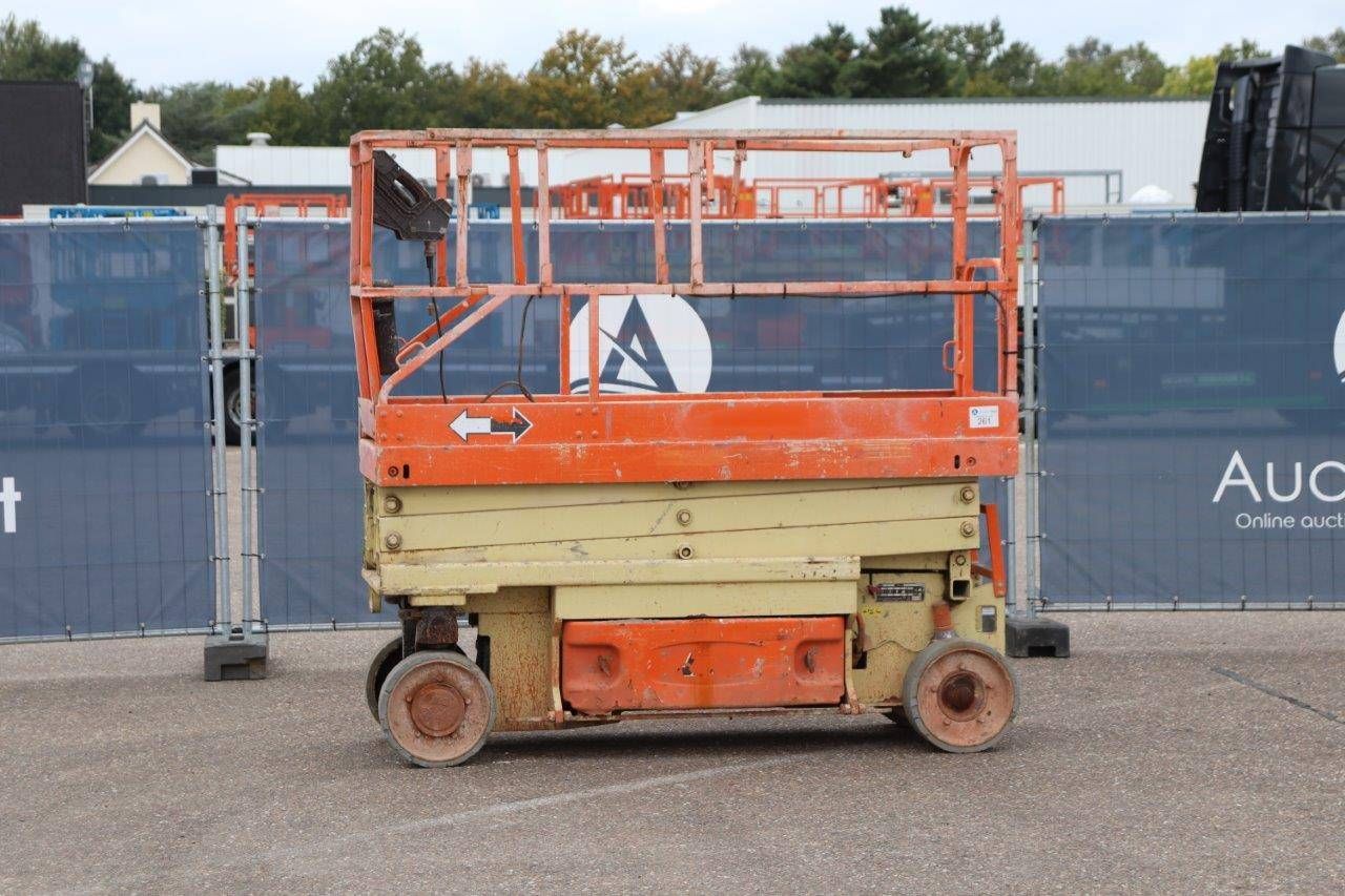 Scissor Lift JLG 2030ES Electric 8.1m 2004